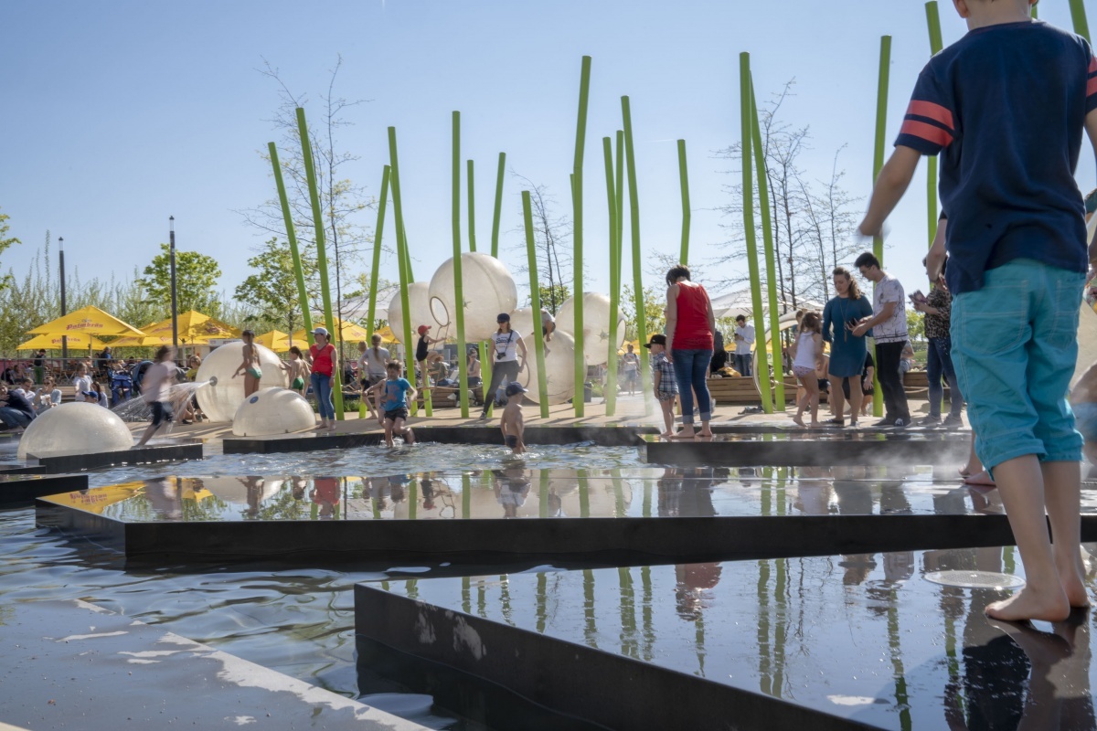 Attractive playgrounds and sports facilities at the national garden ...